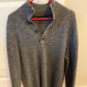 Banana Republic Sweater Pullover - Medium